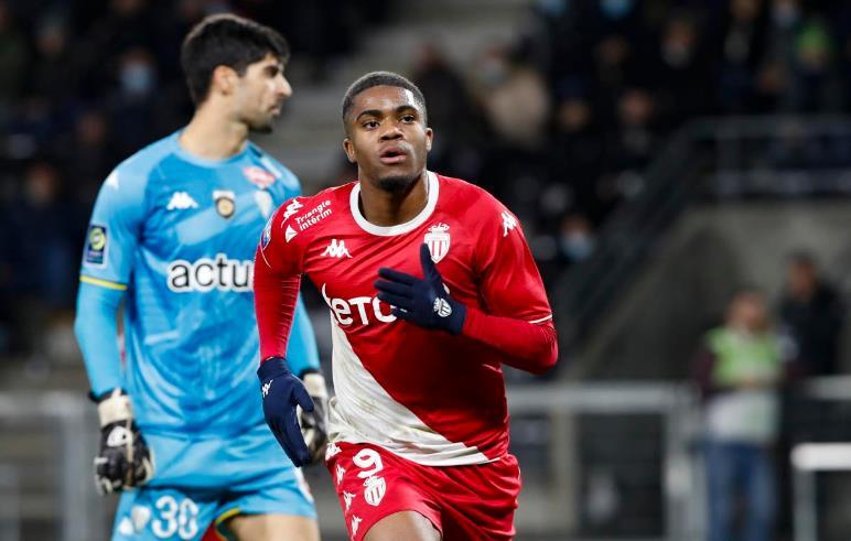 拉开空间 拉开空间